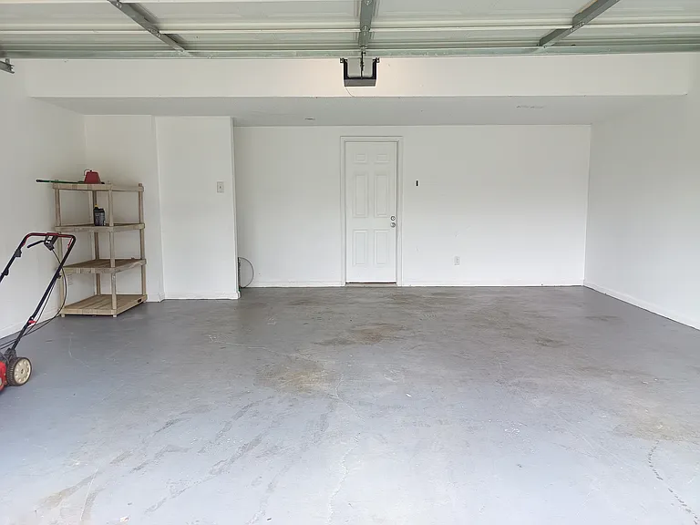 16 Honeytree Trl NE — Photo 12