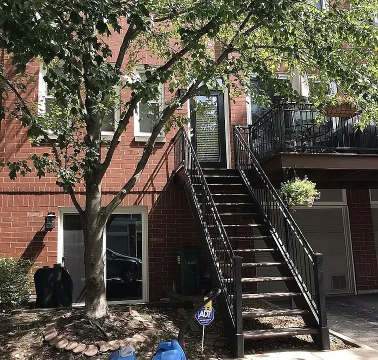 2825 N Wolcott Ave #J