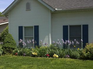 15 SW Shore Dr, Edwardsville, IL 62025