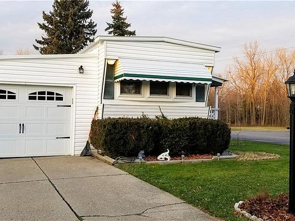 2nd image of 126 Carefree Ln