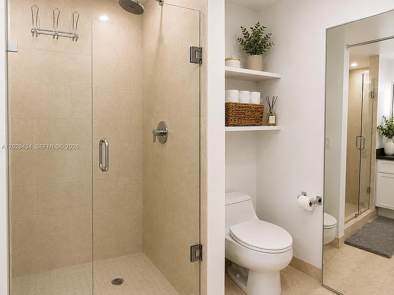 90 SW 3rd St #1703 — Photo 8
