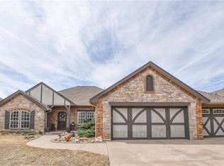 16301 Dustin Ln, Edmond, OK 73013