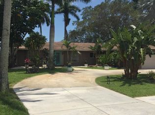 139 Doral Cir, Naples, FL 34113