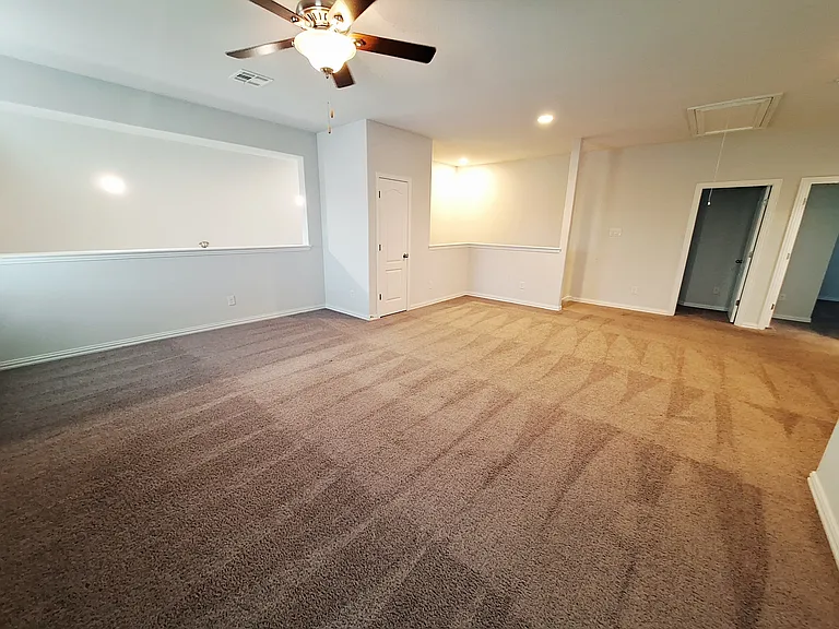 5900 Bucine Cv — Photo 29