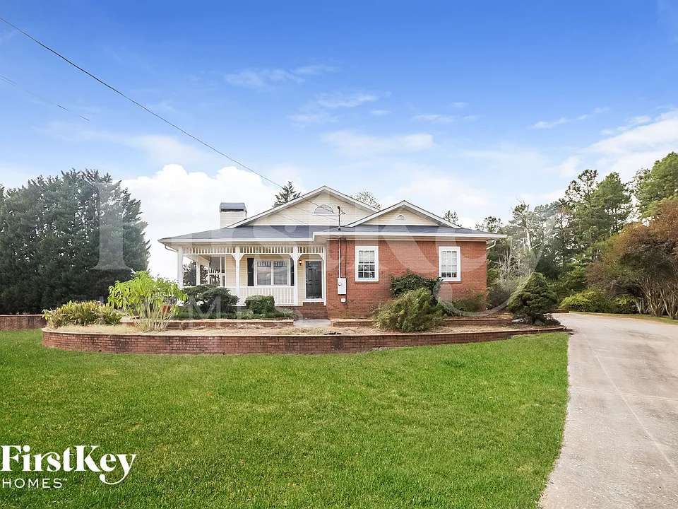 1 White Pines Dr