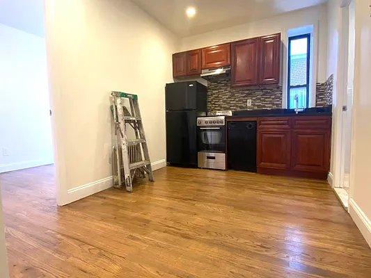 Rented by Corcoran | media 35