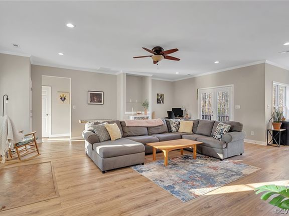 5th image of 292 Willow Farm Ln