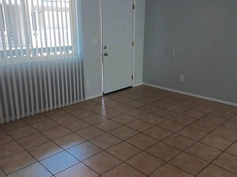 3130 E 4th St — Photo 13