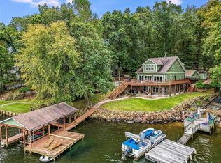 304 Roberts Point Rd, Jackson, GA 30233