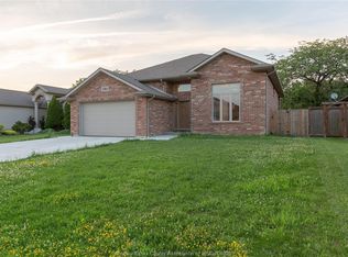 1364 Matthew Cres, Lakeshore, ON N0R1A0