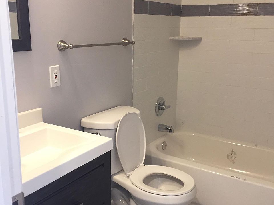 1st image of 512 N 39th St #C