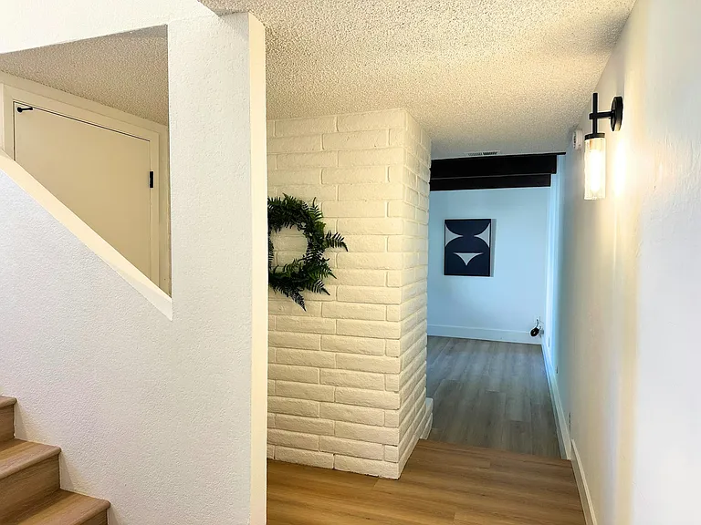 2831 Lillard Dr — Photo 2