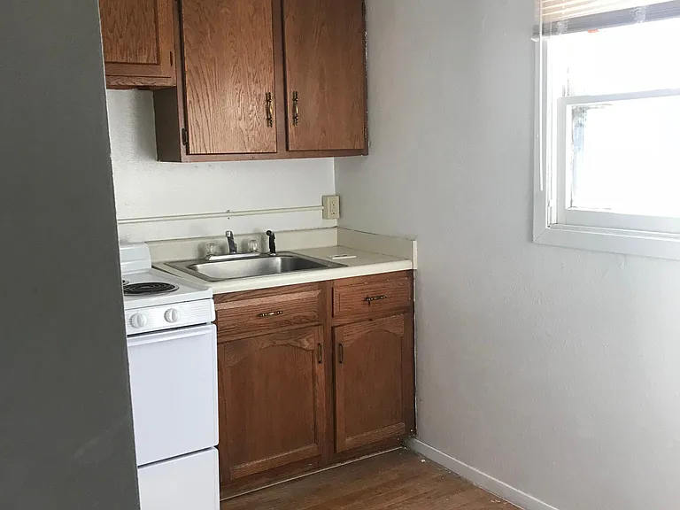 4007 Canyon Lake Dr #6 — Photo 5