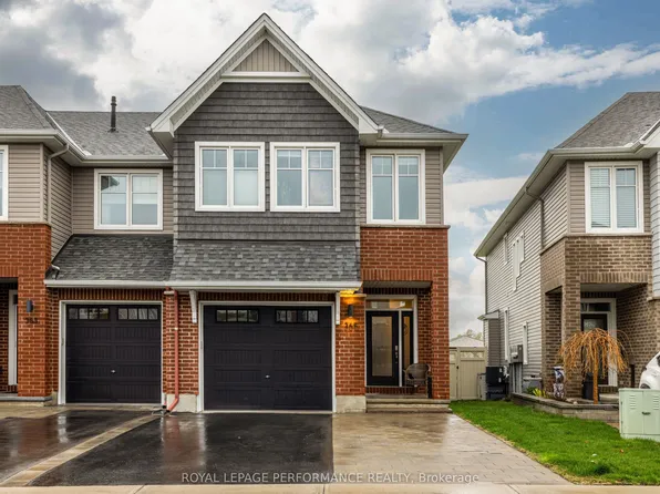 365 Mishawashkode St, Ottawa, ON K4A 1E9
