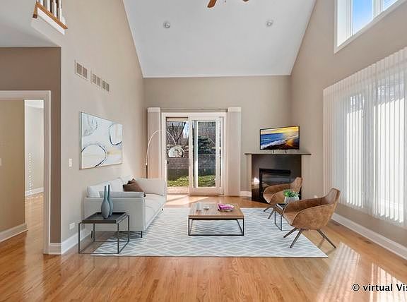 5th image of 708 Fairmont Ct