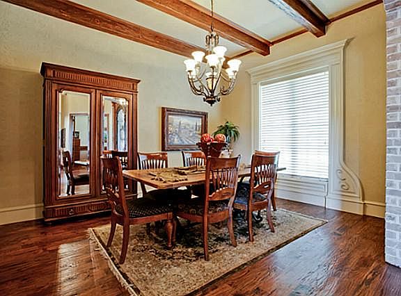 5th image of 2410 Southern Hills Ct
