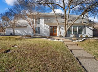 9915 Townridge Dr, Woodway, TX 76712
