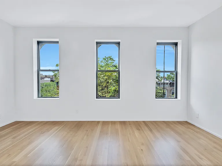562 Morgan Ave #2 — Photo 1