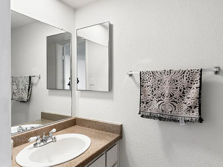 54 Quay Ct — Photo 77