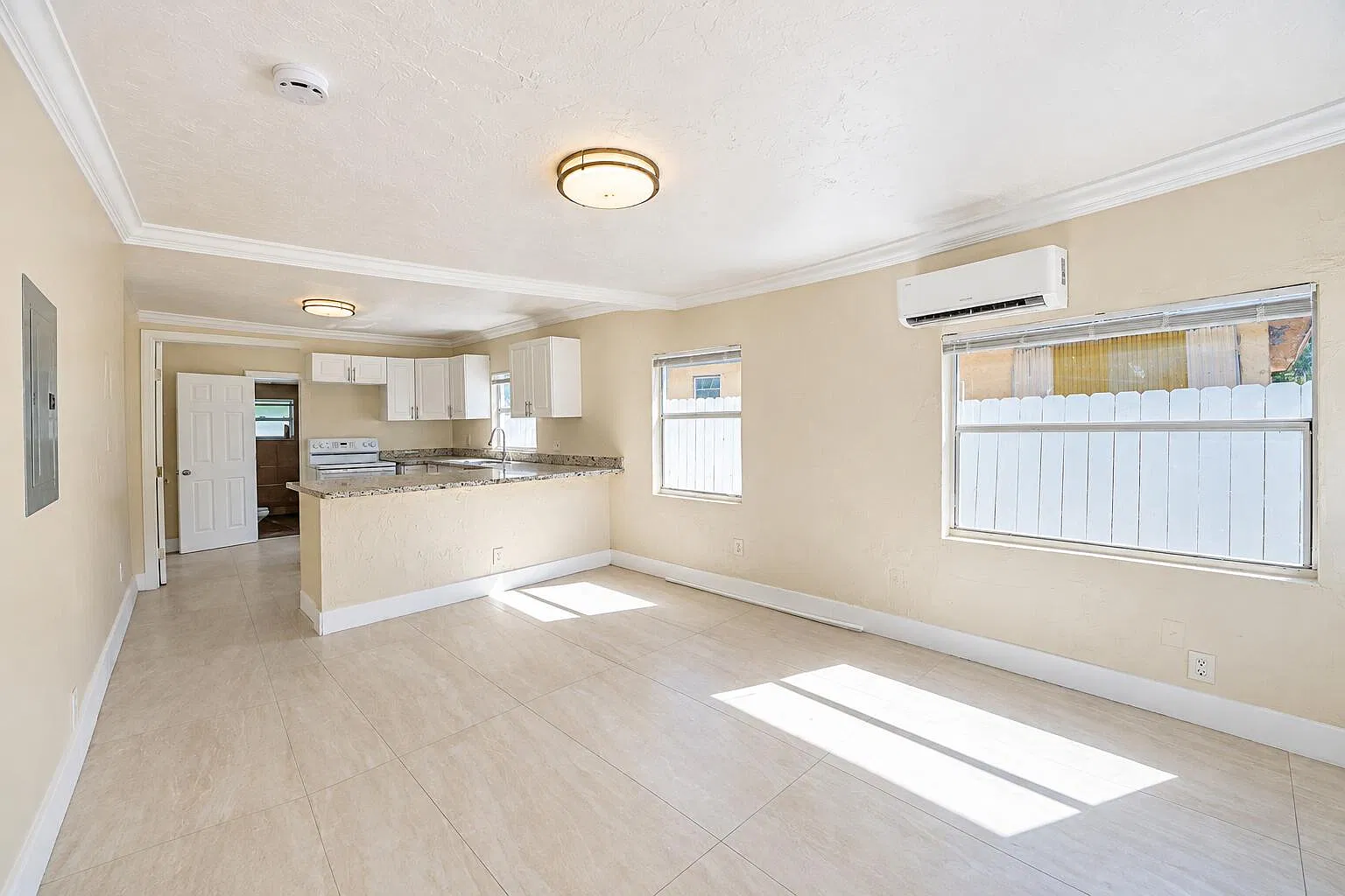 1 bed, 1.0 bath, 550 sqft, $1,650 — Photo 3