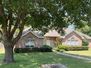 108 Middlefield Dr, Pottsboro, TX 75076