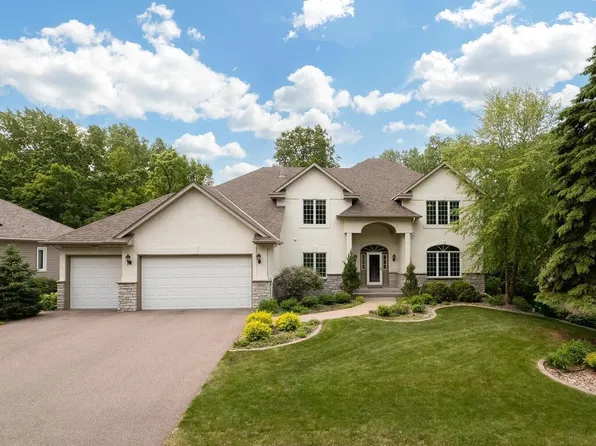 1844 Red Fox Rd, Eagan, MN 55122
