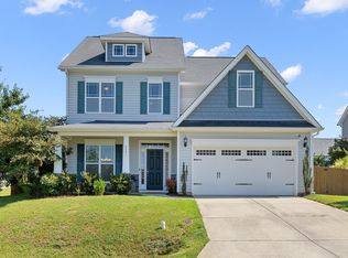 6201 Hirondelle Ct, Holly Springs, NC 27540
