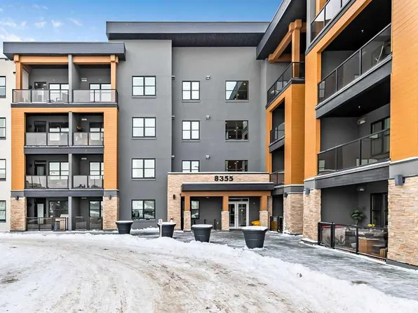 8355 N 19th Ave SW #302, Calgary, AB T2S 0E2