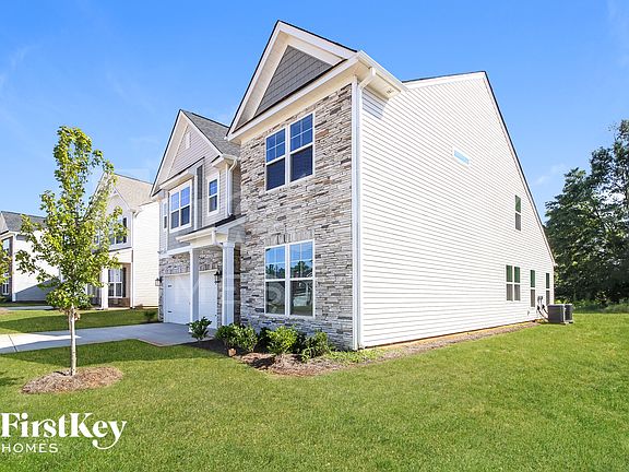 2nd image of 425 Yoshino Cherry Dr