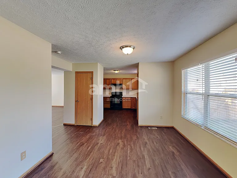 1064 Amherst Blvd — Photo 5