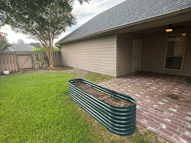 1007 Southlake Cir — Photo 8