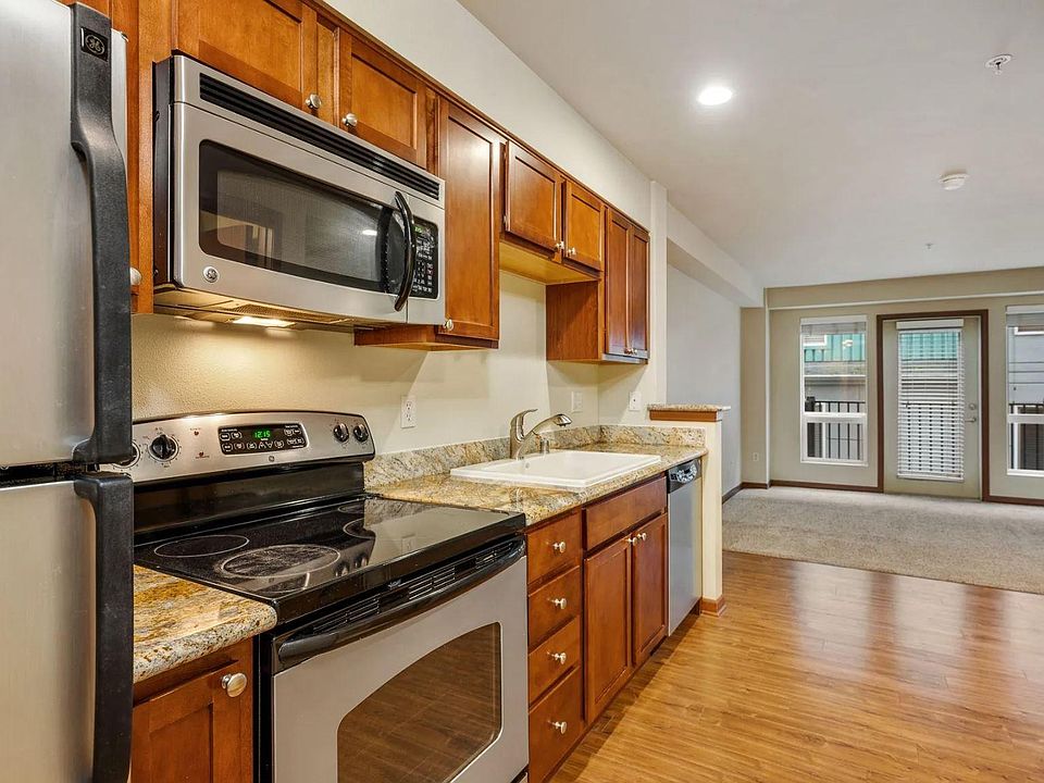 1st image of 211 112th Ave NE APT 604