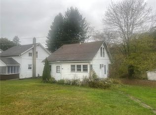 105 Mohawk St, Bruin, PA 16022