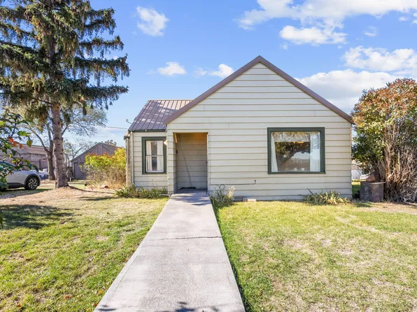 1030 S Adams Dr, Madras, OR 97741