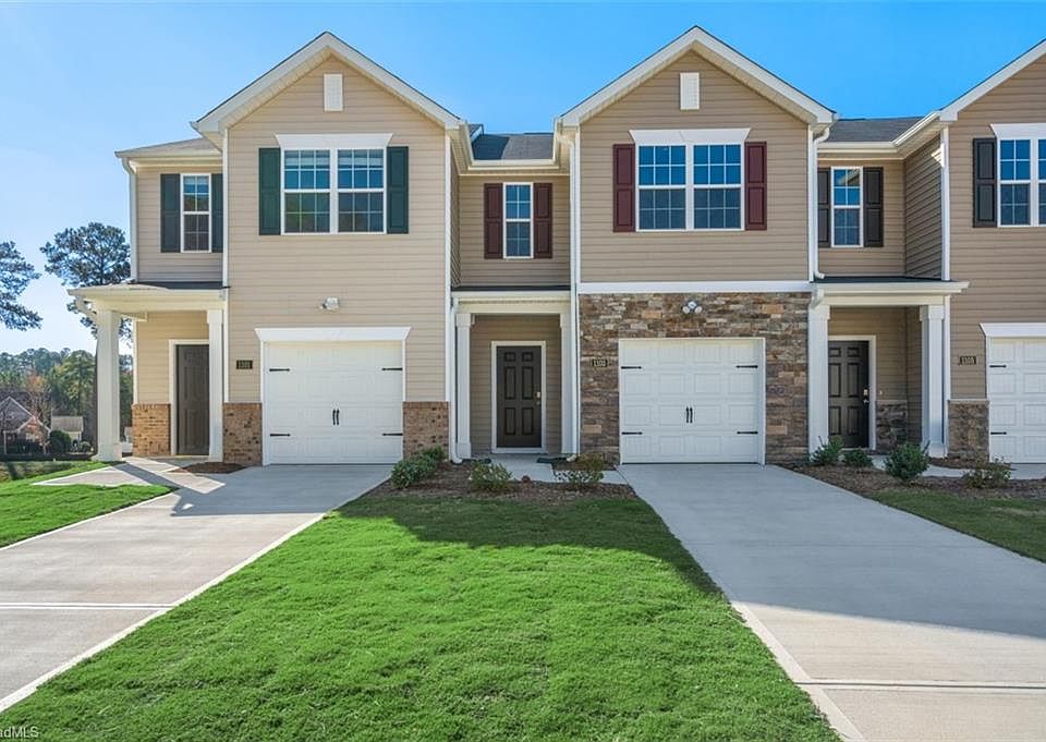 1st image of 2310 Lily Dr #109
