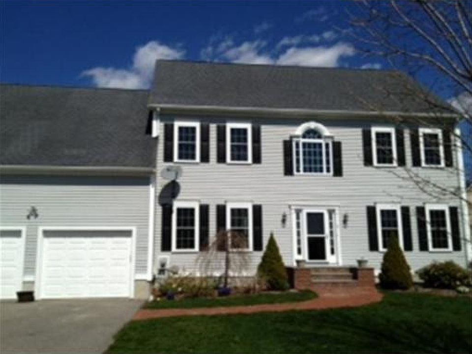 1st image of 3 Paddock Dr