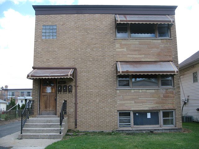 1st image of 1607 N 32nd Ave