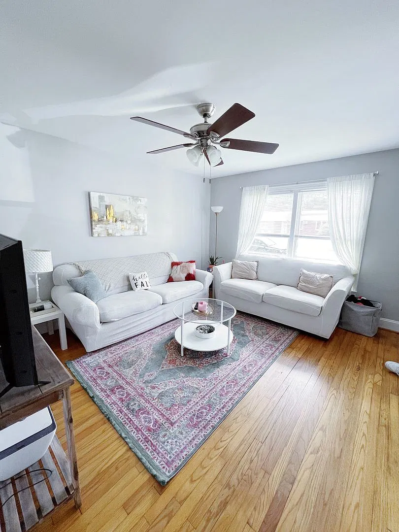 112 N Meade St. — Photo 3