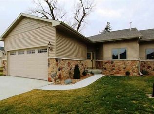 3836 Trent Ln, Waterloo, IA 50701