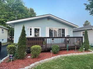 465 Stanley Rd, Akron, OH 44312