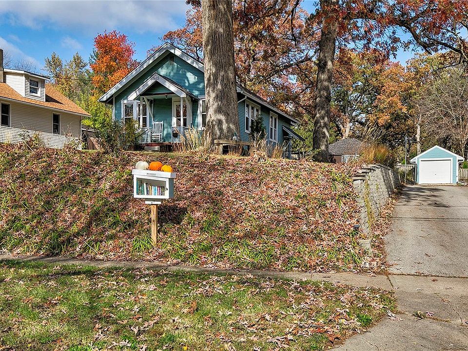 3615 Urbandale Ave, Des Moines, IA 50310 Zillow