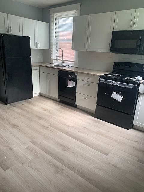 1st image of 4006 Eileen Dr #2