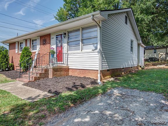 3rd image of 1263 Sydnor Ave