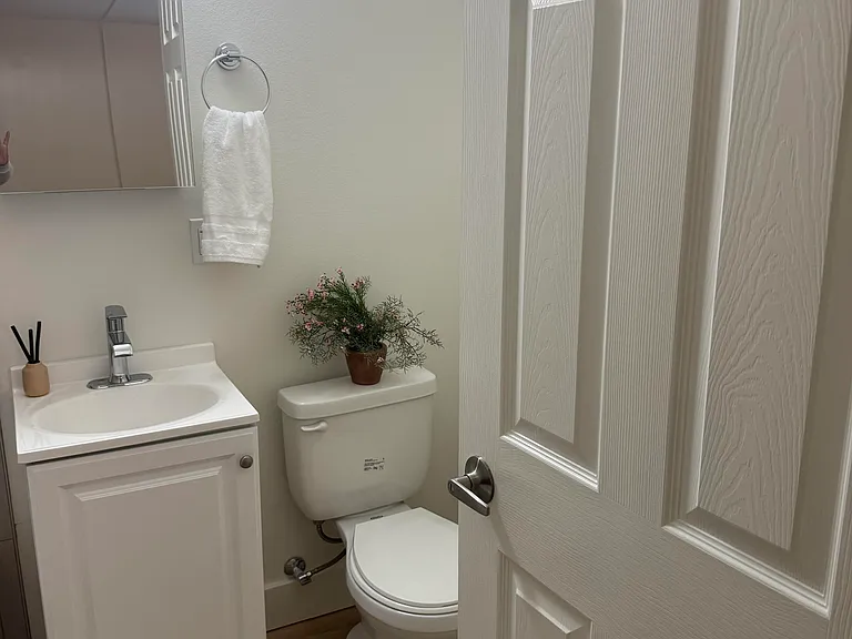1314 I St #3 — Photo 5