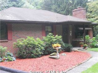 215 Livingston Rd, Middletown, CT 06457