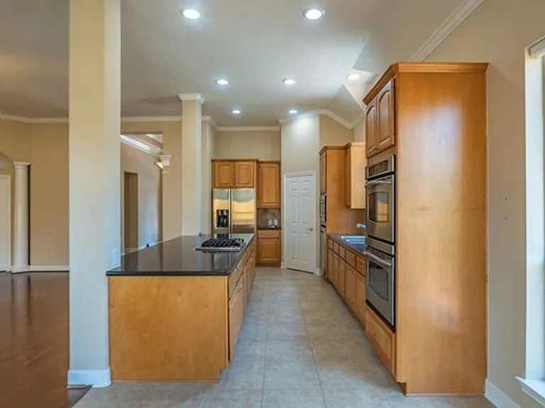 5019 Shining Creek Ct — Photo 34
