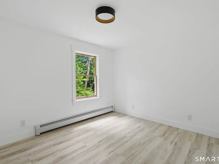 765 Norwich Ave — Photo 27