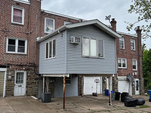2nd image of 18 Southridge Rd