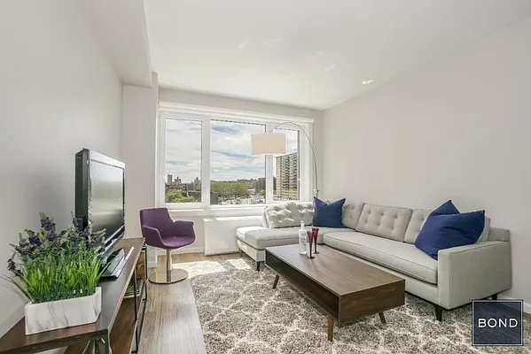 Rented by Bond New York | media 19