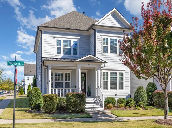 1701 Highpoint St, Wake Forest, NC 27587